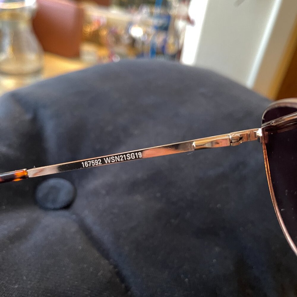 Foster‎ Grant basic sunglasses - Picture 3 of 4